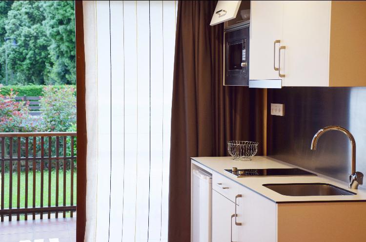 Barro  Apartamentos La Barzana מראה חיצוני תמונה