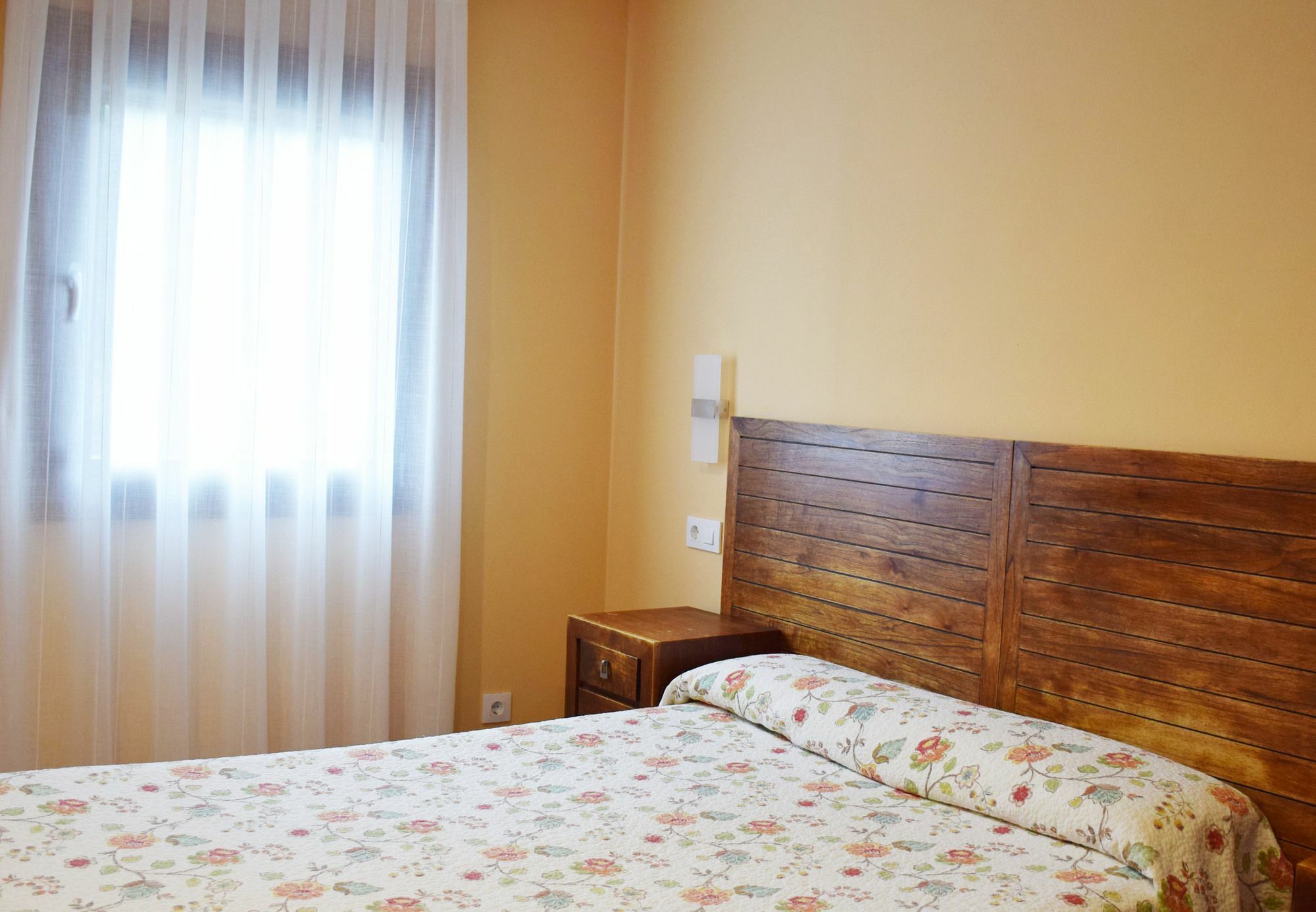 Barro  Apartamentos La Barzana מראה חיצוני תמונה